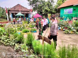 Bati Tuud Pelda Marjuki Hadiri Kegiatan Penilaian ASMAN Asuhan Mandiri Taman Obat Keluarga Toga dan Akupresur Tingkat Kab. Sidoarjo Tahun 2022
