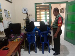 Siswa SMK 1 Krian Diberikan Pembekalan Oleh Babinsa Ramil 0816/13 Wonoayu