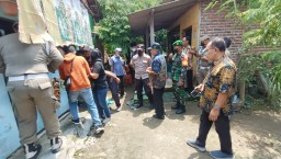 Wujud Kepedulian Terhadap Warga Binaan, Babinsa Tulangan Dampingi Pemberian Bantuan Kepada Penyandang Disabilitas