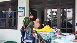 BABINSA KORAMIL 0816/13 DAMPINGI GIAT POSYANDU DIDESA BECIRONGENGOR