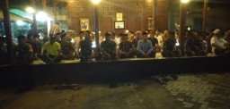 Danramil 0816/05 Menghadiri Acara Tahlil Dan Doa Bersama Di Kediaman Almarhumah Ibu Kandung Dari Mayjend TNI Budi Purnomo