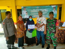 Serma Sukardi Babinsa Koramil 0816/05 Pemantauan Pembagian BLT-DD