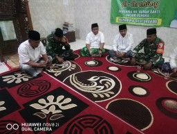 Babinsa Koramil 0816/13 Serma Heri Eko P Hadiri Pengajian Bulanan di Desa Ploso