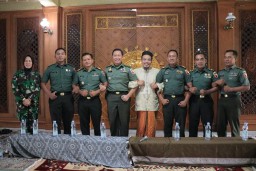 Kodim 0816/Sidoarjo bersama Ajenrem 084/BJ sosialisasi Cata PK TNI AD Gel I TA 2023 di Ponpes Al Hidayah Ketegan Tanggulangin