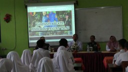 Sosialisasi Penerimaan Prajurit TNI-AD Oleh Babinsa Koramil 0816/13 Wonoayu