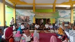 Koramil 0816/12 Prambon giat pendampingan kunjungan Bupati Sidoarjo