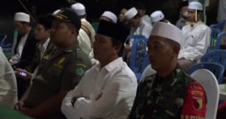 Babinsa Koramil 0816/01 desa Banjarbendo hadiri kegiatan isro miroj di Masjid Pondok Mutiara.