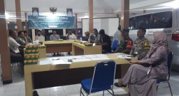 Sertu M. Suni Anggota Babinsa Koramil 0816/06 Tanggulngin Hadiri Rapat Forum Konsultasi Publik FKP Tahun 2023