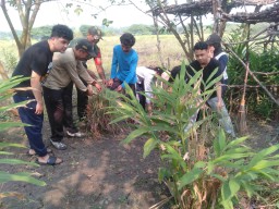 Waskat Babinsa Koramil 05/Tulangan Kepada Mahasiswa Brawijaya Dalam Program KKN MMD 1000 Desa-2023