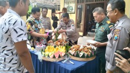 Danramil 05/Tulangan Bersama Forkopimda Hadiri Doa Bersama Rangka Hari Bhayangkara Ke-77 Tahun 2023
