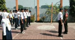 Bentuk Karakter Dan Disiplin Siswa SMK MaArif Tanggulangin