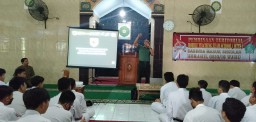 Koramil 0816/16 Waru berikan wasbang tentang nilai-nilai Pancasila