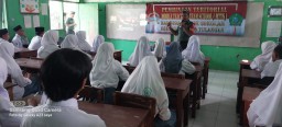 Danramil 05/Tulangan Beserta Babinsa Berikan Materi Wawasan Kebangsaan Siswa Siswi MA DARUL NAJAH