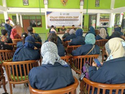 Tiga Pilar Kecamatan Krembung sambut Mahasiswa KKN Universitas PGRI Adi Buana Surabaya