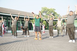 Jaga Kebugaran Tubuh, Dandim 0816/Sidoarjo Laksanakan Olahraga Bersama Anggota