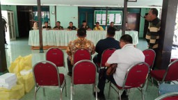 Koramil 0816/05 Tulangan Melaksanakan Pendampingan Serta Pengamanan Exekusi Perumahan Desa Binaan