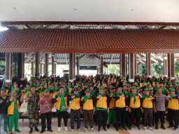 Launching kontingen Porprov Kabupaten Sidoarjo di hadiri Danramil 0816/01 Sidoarjo.