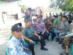 Danramil 0816/05 Kapten Inf Moh. Said Beserta Anggota Hadiri Prosesi Pemakaman Anggota DPRD Sidoarjo