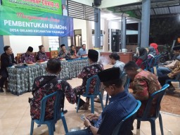 Serda Putut Babinsa Koramil 0816/05 Tulangan hadiri musyawarah rapat pembentukan Bumdes