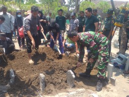 Bentuk Empati dan Belasungkawa, Dandim 0816/Sidoarjo Takziah Ke Rumah Duka Kapten Arm Didik Supandi.