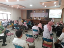 Jalin Silaturahmi Lintas Sektor Bati Tuud Koramil 0816/11 Tarik Hadiri Rapat Koordinasi Lintas Sektor Kesehatan di Aula Kec. Tarik