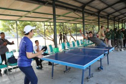 Peringati HUT TNI ke 78, Kodim 0816/Sidoarjo menggandeng Satpol PP Kab. Sidoarjo dalam kegiatan olahraga bersama