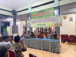 Babinsa Koramil 05/Tulangan Serda PututHadiri Rapat Musyawarah Tentang Status Tanah Gogol Desa Binaannya.