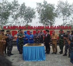 “Danramil 0816/08 Jabon Hadiri Peresmian Kampung Bahari Nusantara di Dusun Tlocor Desa Kedungpandan Jabon Sidoarjo”