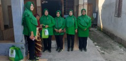 PERINGATI HARI IBU NASIONAL DENGAN KEGIATAN BAKTI SOSIAL