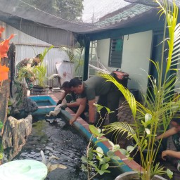 Jaga Kebersihan dan Keindahan, Anggota Koramil 0816/15 Sukodono Bersihkan Pangkalan