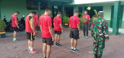 Batuud Koramil 0816/15 Sukodono Pimpin Apel Pagi Dan Olahraga Bersama