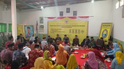 Babinsa Urangagung Koramil 0816/01 Sidoarjo jalin komsos dan silaturahmi ke ulama.