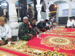 Babinsa Serda Saiful Rizal Menghadiri Lailatul Ijtima di Masjid Raudhotul Jannah, Wonoayu