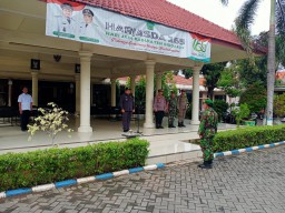 Danramil 0816/05 Beserta Anggota Babinsa Hadiri Gelar Apel Kesiap Siagaan Sukseskan Pemilu 2024