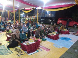 Babinsa 0816/09 Krian Serka Muttakim Hadiri Gelar budaya dan kesenian ruwat Desa Tempel Kec. Krian