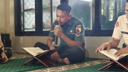 Semangat Beribadah, Anggota militer dan PNS Kodim 0816/Sidoarjo Laksanakan Tadarus Rutin di Bulan Ramadhan