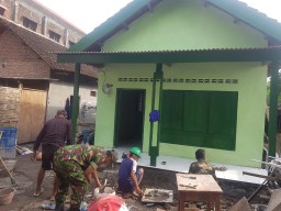 Program Rehabilitasi RUTILAHU Koramil 0816/07 di Desa Lemujud Kec. Krembung