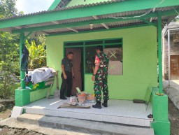 Danramil 0816/15 Sukodono Tinju Rehabilitasi RTLH Di Desa Cangkringsari
