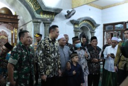 Menteri ATR/BPN RI, Serahkan Sertifikat Hak Wakaf Masjid Nurul Yusuf Desa Durungbedug