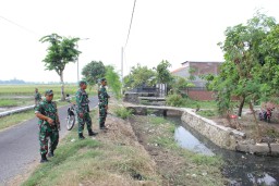 Kepala Staf Kodim 0816/Sidoarjo Ajak Masyarakat Bergotong Royong dalam TMMD ke-120