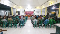 Serka Sentot Babinsa Koramil 05/Tulangan Menghadiri Rapat Koordinasi TPST Desa Binaan