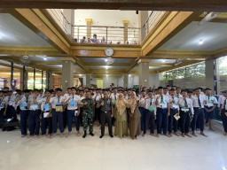 Semangat Kebangsaan Bergema di SMAN 1 Waru Bersama Kodim 0816 Sidoarjo