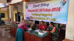 Babinsa Koramil 0816/10 Balongbendo Dampingi Penyaluran BLT-DD Tahap III Tahun 2024 di Desa Bakung Pringgondani