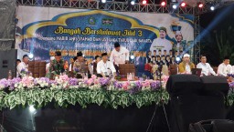 Ribuan Warga Hadiri Desa Bangah Bersholawat dalam Peringatan Maulid Nabi Muhammad SAW 1446 H