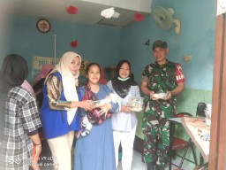 Babinsa Koramil 0816/01 Sidoarjo pendampingan pencegahan stunting di Sidoarjo