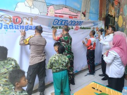 Koramil 0816/16 Waru Galang Kampanye Stop Bullying di SDN Wadungasri, Edukasi Humanis dan Deklarasi Bersama 450 Siswa