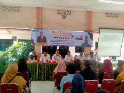 Pelda Slamet Wiyono Babinsa Koramil 0816/01 Sidoarjo hadiri sosialisasi PBB -P2 dan BPHTB desa Sarirogo