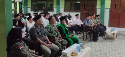 Babinsa Kepadangan Hadiri Pelantikan dan Pembekalan Pengawas PPS Kecamatan Tulangan, Dukung Sinergi Sukseskan Pilkada 2024 yang Jujur dan Berintegritas