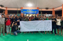 Babinsa Koramil 0816/09 Krian Hadiri Sosialisasi Bahaya Narkoba di Desa Barengkrajan, Ajak Warga dan Pemuda Perangi Narkoba