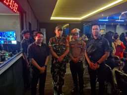 Koramil 0816/01 Sidoarjo pengamanan perayaan Natal di beberapa Gereja.